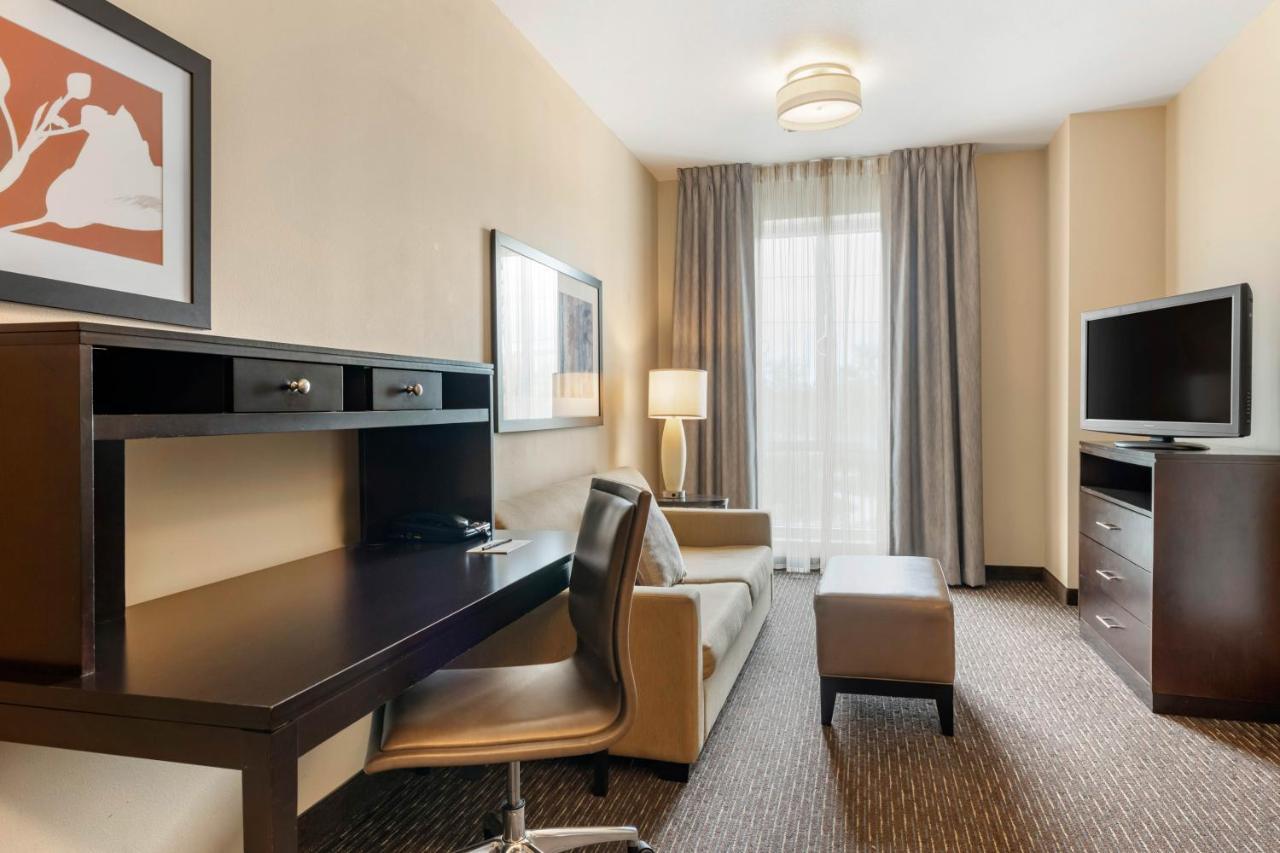 Staybridge Suites St. Petersburg Fl By Ihg Εξωτερικό φωτογραφία
